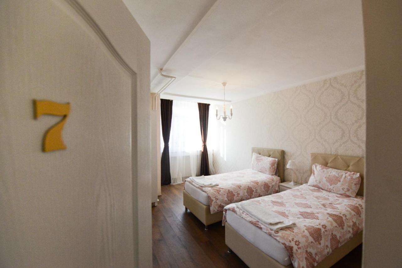 Mother Teresa Apartment Skopje Bagian luar foto