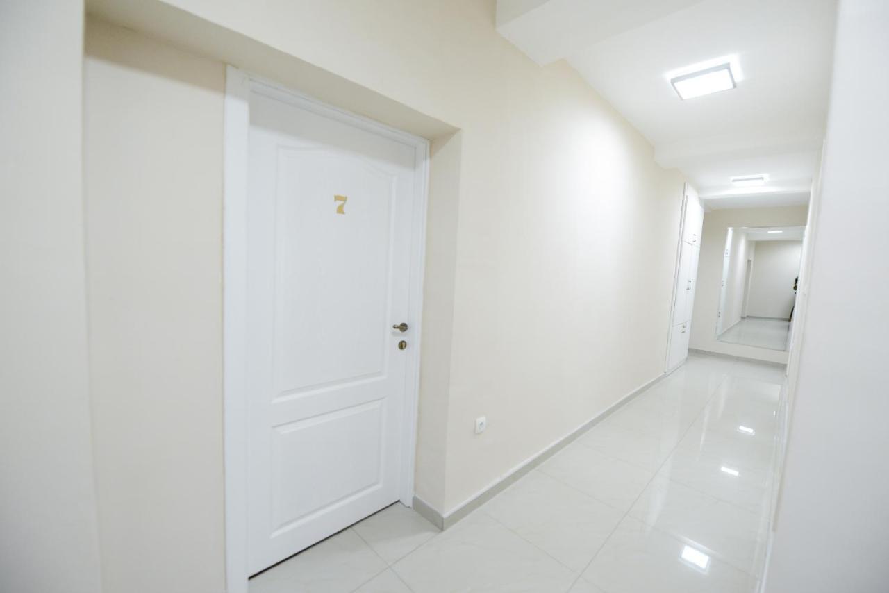 Mother Teresa Apartment Skopje Bagian luar foto