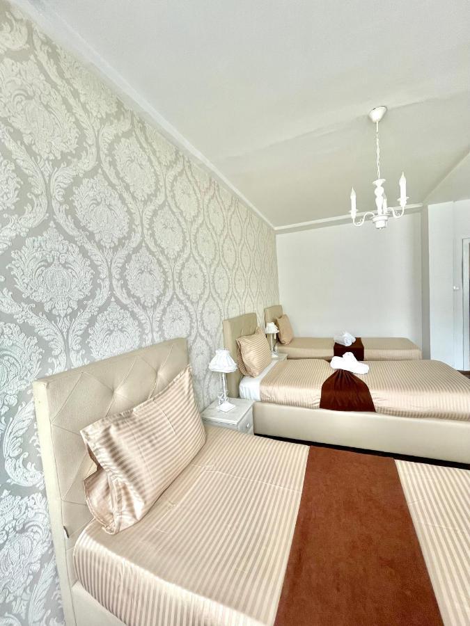 Mother Teresa Apartment Skopje Bagian luar foto