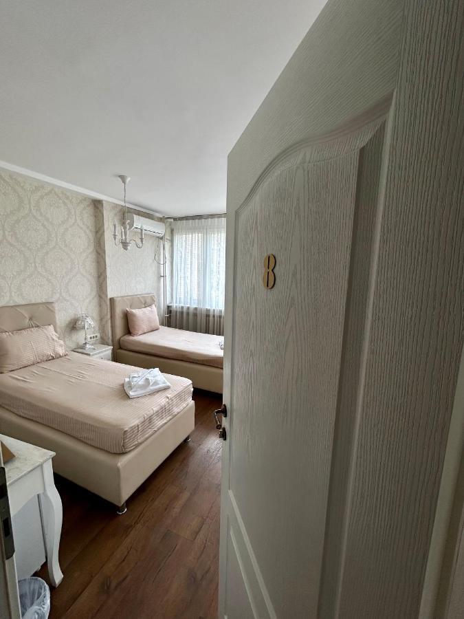Mother Teresa Apartment Skopje Bagian luar foto