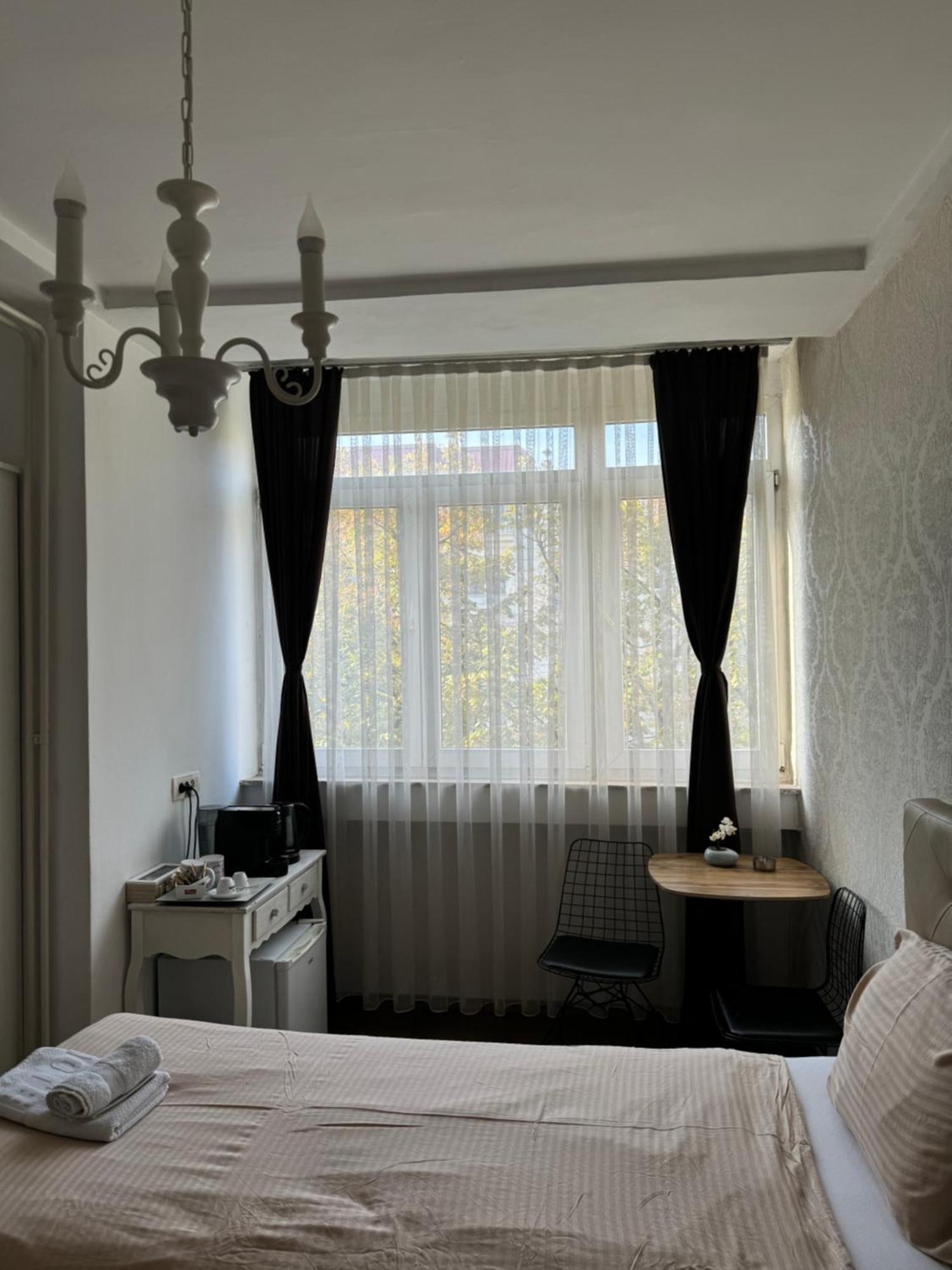 Mother Teresa Apartment Skopje Bagian luar foto