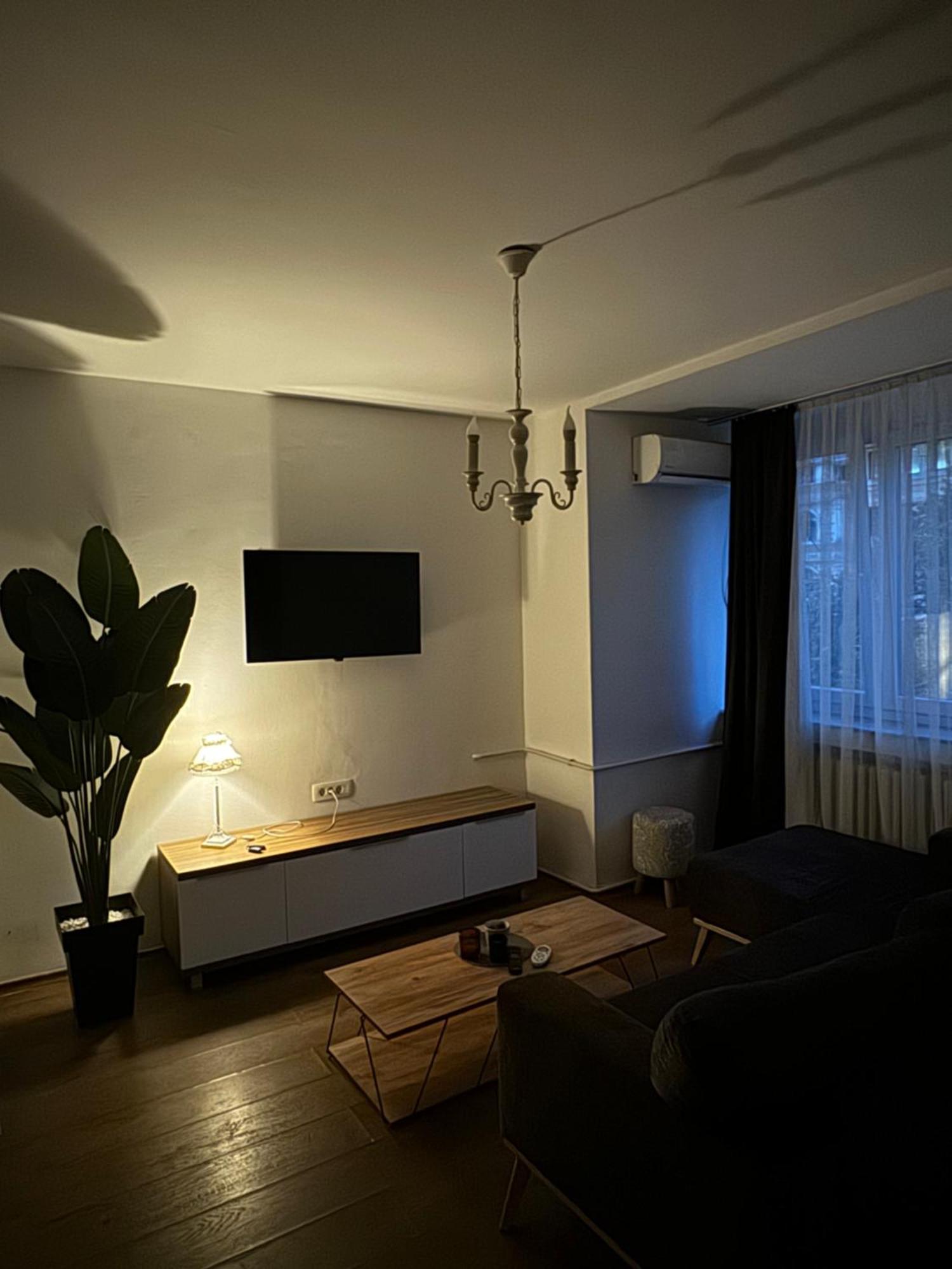 Mother Teresa Apartment Skopje Bagian luar foto